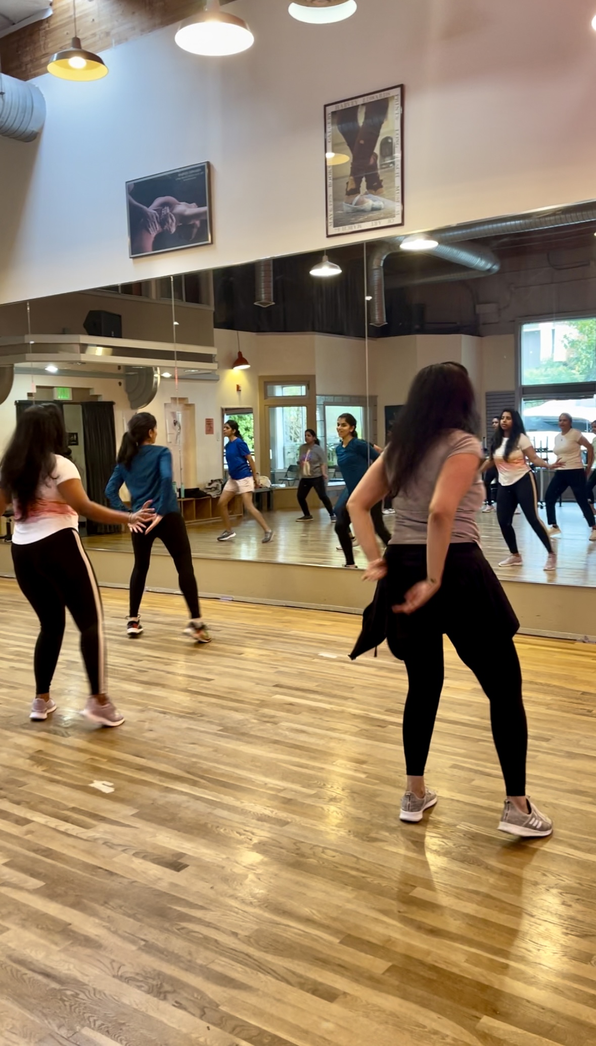 Bollywood dance classes in Bothell & Kirkland